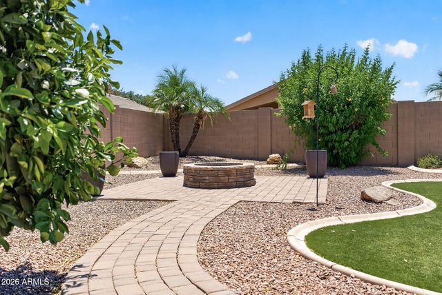 6491 W WAHALLA Lane, Glendale, AZ 85308
