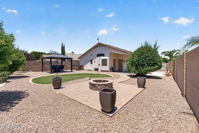6491 W WAHALLA Lane, Glendale, AZ 85308