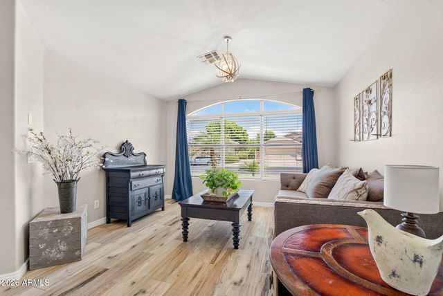 6491 W WAHALLA Lane, Glendale, AZ 85308
