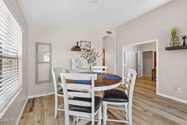 6491 W WAHALLA Lane, Glendale, AZ 85308