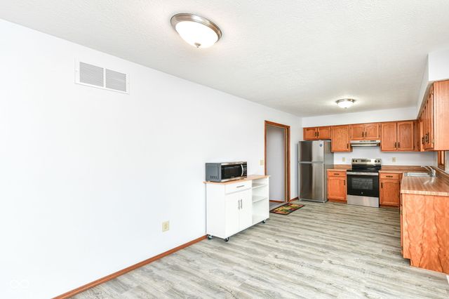 382 Pinedale Drive, Avon, IN 46123