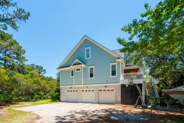 717 Bounty Square Drive, Charleston, SC 29492