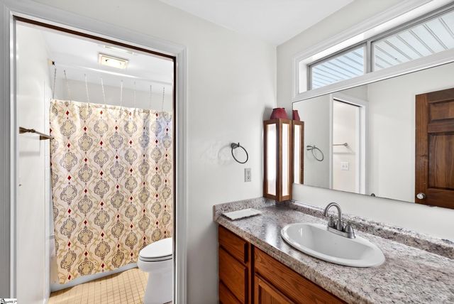 2471 Holly Springs Road, Inman, SC 29349