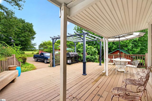 2471 Holly Springs Road, Inman, SC 29349