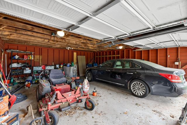 2471 Holly Springs Road, Inman, SC 29349