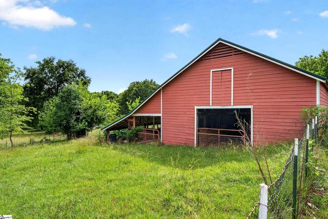 2471 Holly Springs Road, Inman, SC 29349