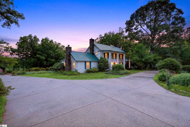 2471 Holly Springs Road, Inman, SC 29349