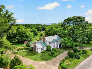 2471 Holly Springs Road, Inman, SC 29349