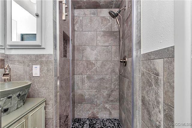 529 Hiawatha Avenue, Inverness, FL 34452