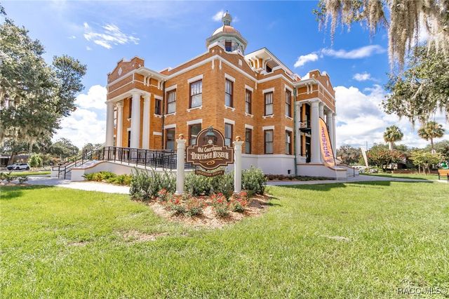 529 Hiawatha Avenue, Inverness, FL 34452