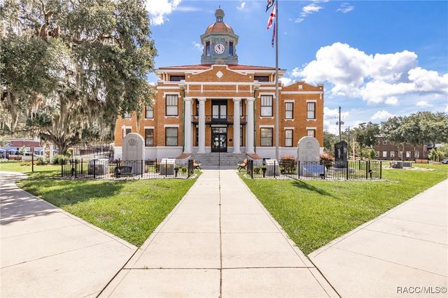 529 Hiawatha Avenue, Inverness, FL 34452