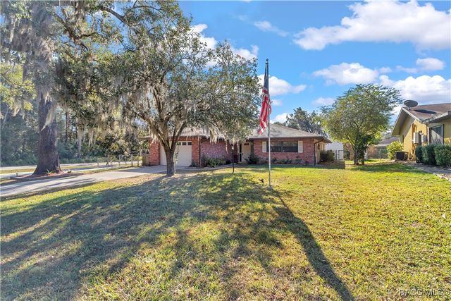 529 Hiawatha Avenue, Inverness, FL 34452