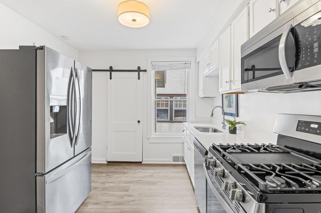 4323 Wentworth Avenue, Minneapolis, MN 55409