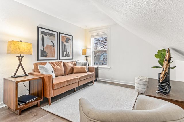 4323 Wentworth Avenue, Minneapolis, MN 55409