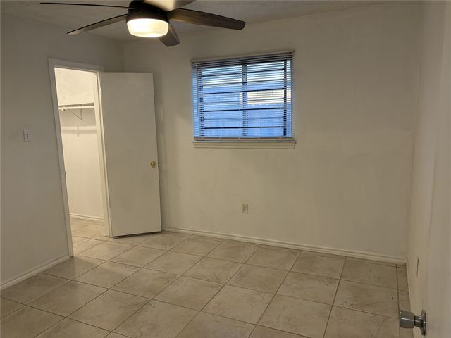 3002 Barrington Place, Arlington, TX 76014