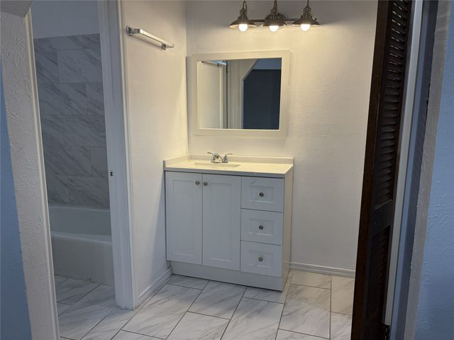 3002 Barrington Place, Arlington, TX 76014