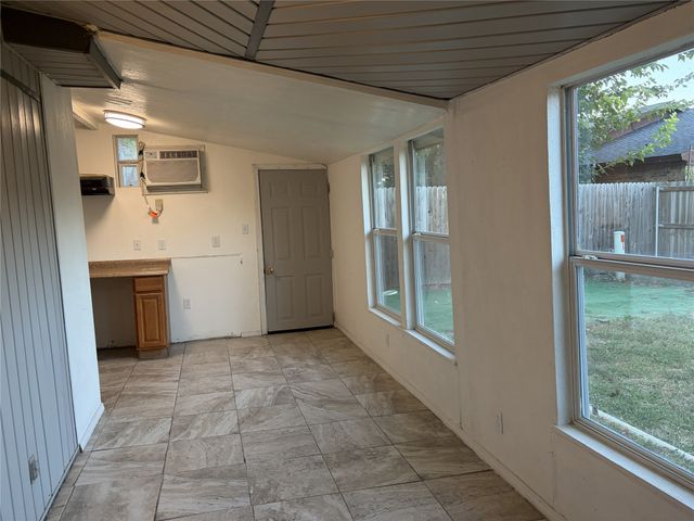 3002 Barrington Place, Arlington, TX 76014