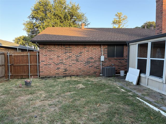 3002 Barrington Place, Arlington, TX 76014