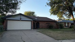 3002 Barrington Place, Arlington, TX 76014
