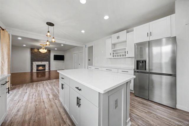 49184 Gracechurch Road, Macomb Township, MI 48044