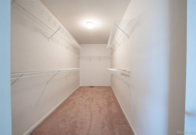 49184 Gracechurch Road, Macomb Township, MI 48044