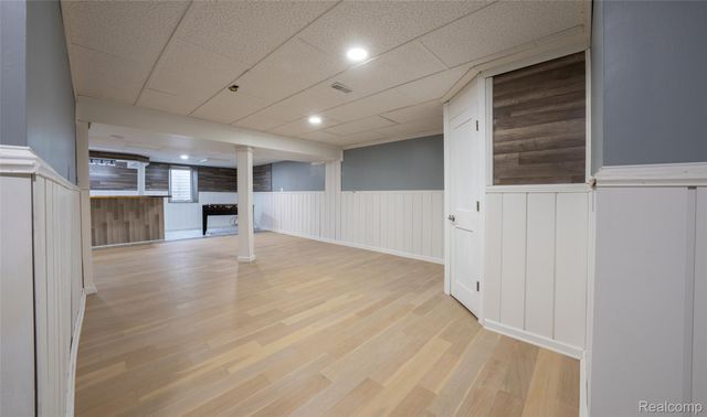 49184 Gracechurch Road, Macomb Township, MI 48044