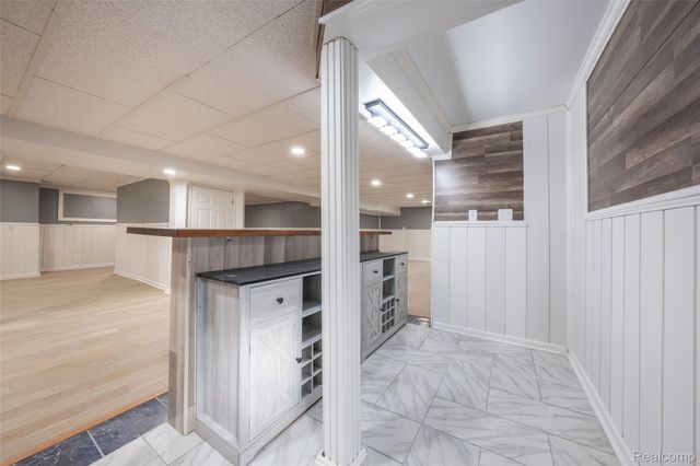 49184 Gracechurch Road, Macomb Township, MI 48044