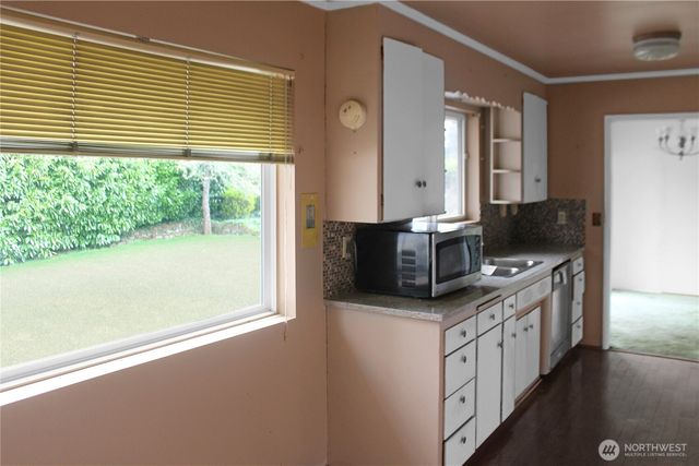 9114 Thomas Court SW, Lakewood, WA 98498