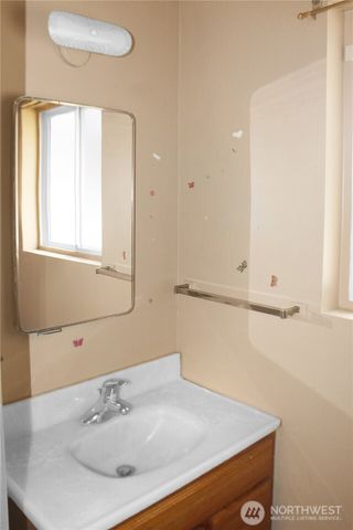 9114 Thomas Court SW, Lakewood, WA 98498