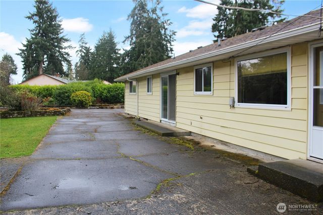 9114 Thomas Court SW, Lakewood, WA 98498