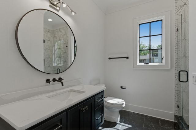 864 Battery Ln, Nashville, TN 37220