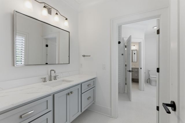 864 Battery Ln, Nashville, TN 37220