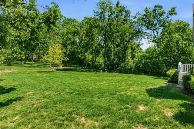 864 Battery Ln, Nashville, TN 37220