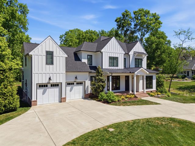 864 Battery Ln, Nashville, TN 37220