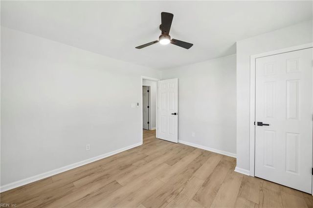 22 Fairview CIR S, Portsmouth, VA 23702