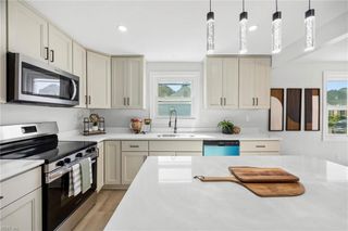 22 Fairview CIR S, Portsmouth, VA 23702