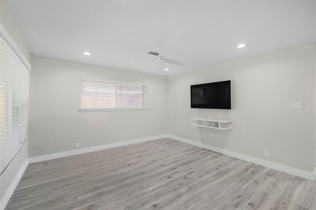 1710 Willowby Drive, Houston, TX 77008