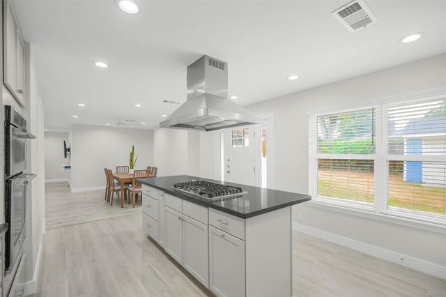 1710 Willowby Drive, Houston, TX 77008