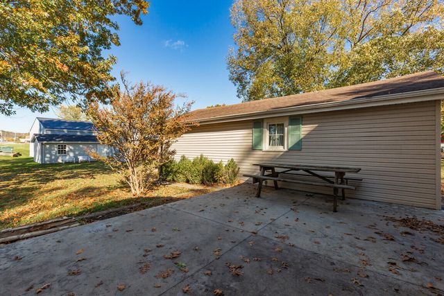 711 Maple Avenue, Falmouth, KY 41040