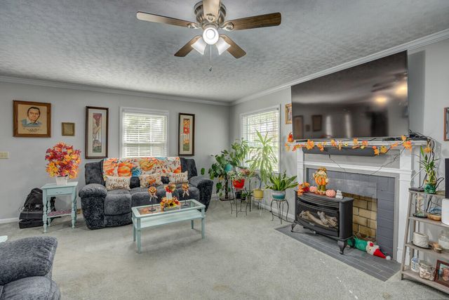 711 Maple Avenue, Falmouth, KY 41040