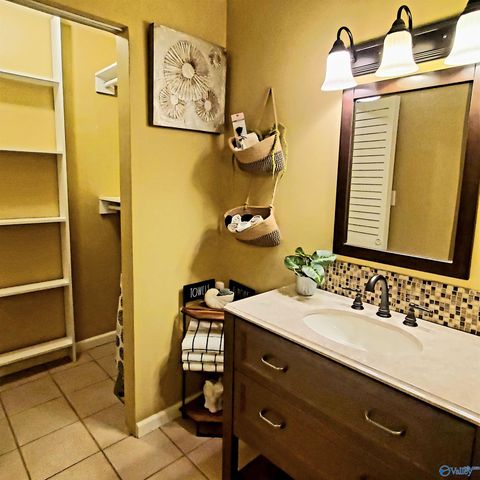 1155 Old Monrovia Road 1B, Huntsville, AL 35806