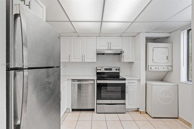 319 NW 109th Avenue 3B, Miami, FL 33172