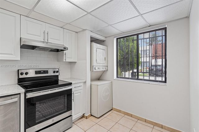 319 NW 109th Avenue 3B, Miami, FL 33172