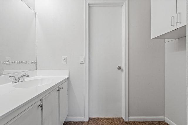 319 NW 109th Avenue 3B, Miami, FL 33172