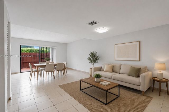 319 NW 109th Avenue 3B, Miami, FL 33172
