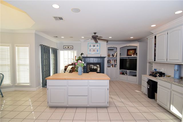 2716 W Centennial Drive, Rogers, AR 72758