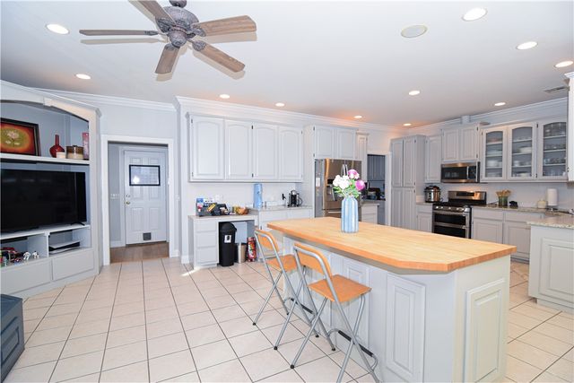 2716 W Centennial Drive, Rogers, AR 72758