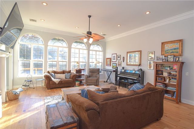 2716 W Centennial Drive, Rogers, AR 72758