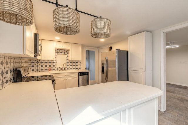 253 SELDEN AVENUE, Ormond Beach, FL 32174