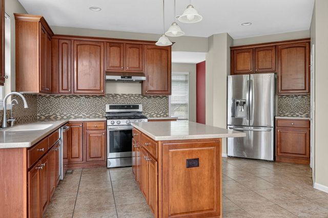 3312 Homestead Avenue, Aurora, IL 60506